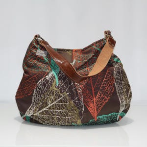 Hobo Bag - Silky Brown