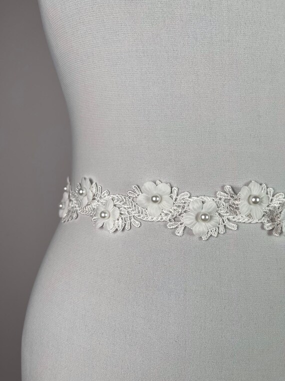 Handmade Lace & Pearl Bridal Belt, Vintage Wedding Sash - Etsy display picture 3