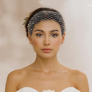 Pearl Bandeau Birdcage Veil: Vintage French Netting Bridal Veil Round pearls