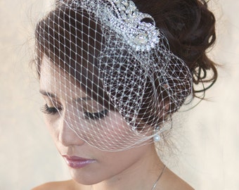 Wedding Birdcage Veil with Crystal rhinestone brooch VI01 Comb or Headband. Wedding veil. Ready to ship.