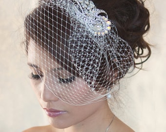Wedding Birdcage Veil with Crystal rhinestone brooch VI0101. .