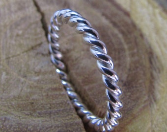 Argentium Silver Twist Ring - Delicate Stackable & Chic Midi Band