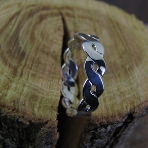 Argentium Sterling Silver Wide and Flat Twist Ring