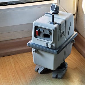 GONK Buddy ゴミ箱 – あなたの忠実な銀河のゴミ収集機