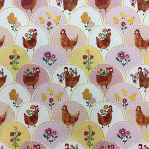 Tessuto Rooster & Chick – Motivo floreale rosa-giallo / Mussola, popeline, lino, raso, denim, gabardine e opzioni impermeabili