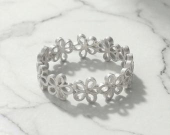 Forget Me Not Flower Infinity Band Dainty Stacking Ring Minimalist Jewelry Gift for Women