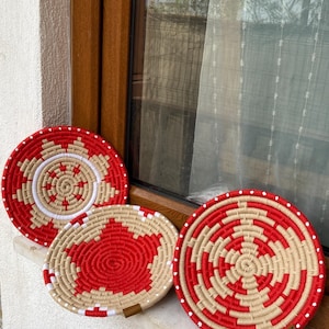 Handgewebtes Boho Wandkorb-Set: Rote Weidenwandkunst