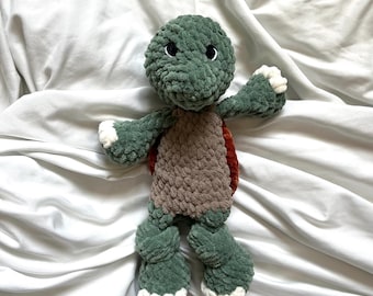 Baby Thomas the Turtle Crochet Snuggler Pattern | LOW SEW crochet pattern | amigurumi | crochet turtle | snuggler pattern