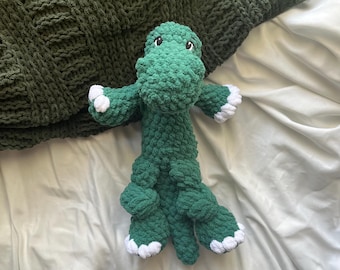 Baby Alan Alligator Crochet Snuggler Pattern | LOW SEW crochet pattern | amigurumi | crochet alligator | snuggler pattern