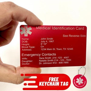 Aangepaste gegraveerde medische waarschuwingskaart en gratis sleutelhanger – gepersonaliseerde portemonneekaart voor noodinformatie + sleutelhanger – 0,8 mm – gratis verzending