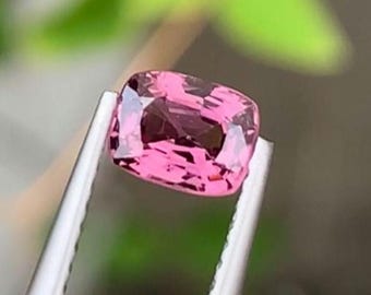 Burmese Pink Spinel Gemstone: 0.73 ct Cushion Cut