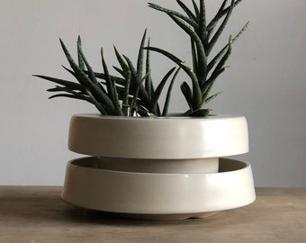 Satin White Porcelain  Banded Planter, 3.5 inches