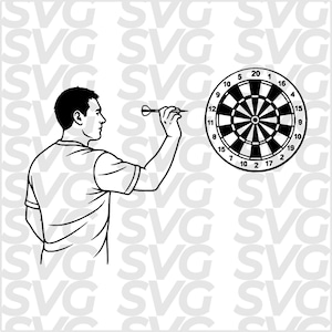 Op de afbeelding: Zwart-wit illustratie van een persoon die een dartpijl naar een dartbord gooit. Het dartbord is rond met zwarte en witte secties en cijfers. De persoon is in profiel, arm uitgestrekt, klaar om te gooien.
