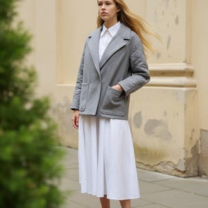 Leinen- und Wolljacke, Leinen- und Wollmantel, Jacke mit Leinenärmeln und Futter, Kurzmantel, Grauer Blazer, Leinen-Erbsenmantel, Bomberjacke