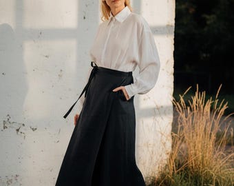 Falda cruzada de lino azul marino, falda midi de cintura alta en forma de A con cinturón de lazo, moda sostenible hecha a mano, atuendo casual para mujer