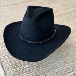 Vintage 4X Beaver Black Resistol Cowboy Hat - Resistol 4X Beaver Western Cowboy Hat Black 7 1/4 Vintage - SHARP! with Original Box/Used