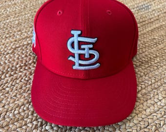 Like New Deadstock St. Louis Cardinals Official MLB  Baseball Cap - New Era Official On Field Cap - size 7 1/8      Blue Ribbon