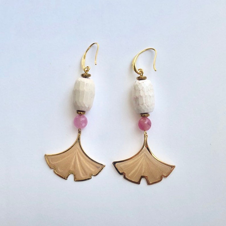 Ineng Light Pink Faceted Agate Barrel and Dyed Jade with Gold Gingko Mesh Drop Long Dangle Earrings image 3