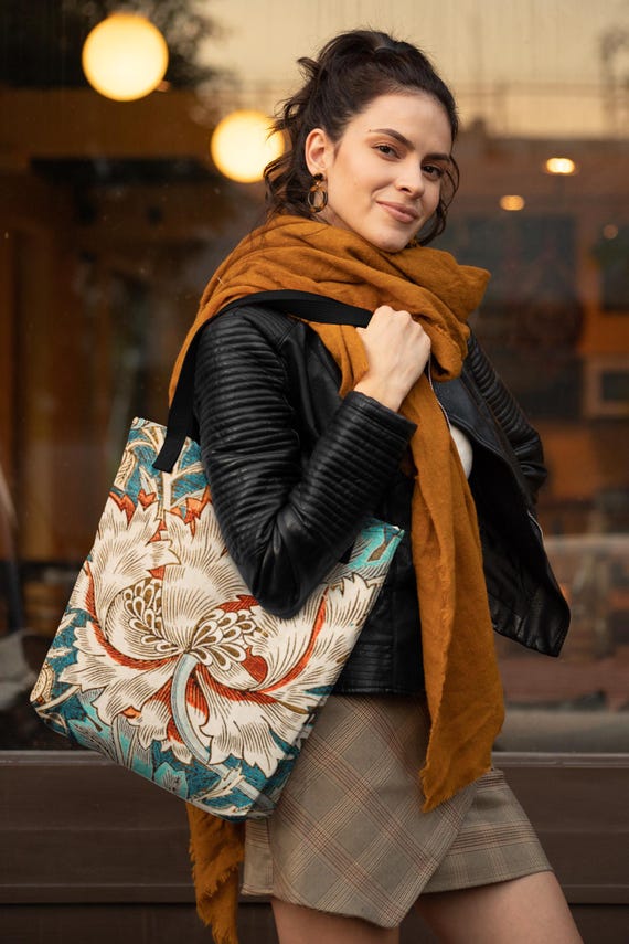 ウィリアム・モリスのハニーサックルデザイン - 時代を超えた花