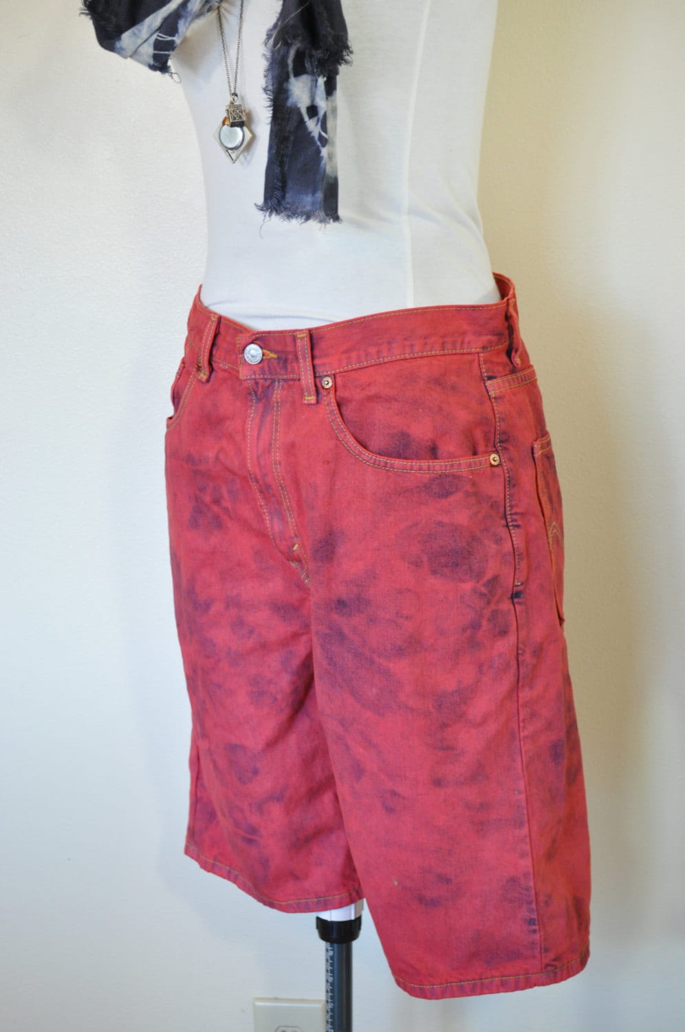 Red Mens Sz 33 Levi's Denim SHORTS 