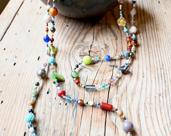 ●VVV● Glass Heart Mix Bead Necklace 24SSNK097MXF Vtg Artisan Art Glass Crystal Stylized Heart Multi Strand