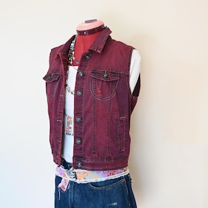 Chaleco vaquero reciclado de talla mediana para mujer, teñido color vino (96,5 cm de pecho)