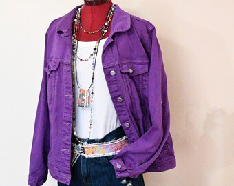 Lila gefärbte Damen 2X Extra Große Upcycled Maurices Baumwoll-Trucker-Jacke (50 "Brust)