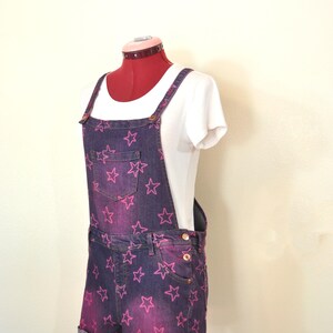 Mono corto reciclado de gato y gato para niñas, teñido fucsia, talla 12/14, extra grande (34 de ancho x 3 de largo)