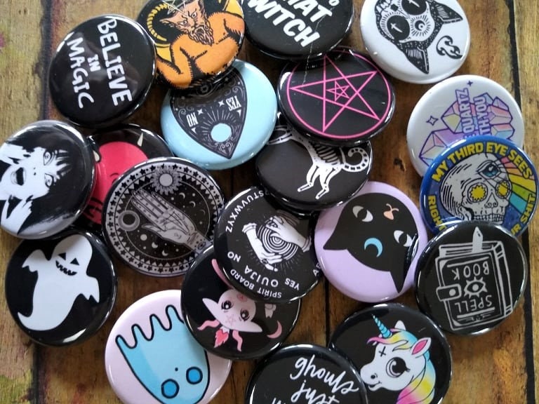 Pastel Goth Buttons, 20-1.25 Creepy Pins, Emo Buttons, Ghost, Alien,  Eyeball , Party Favor, Button, Pin, Badge, Magnet 