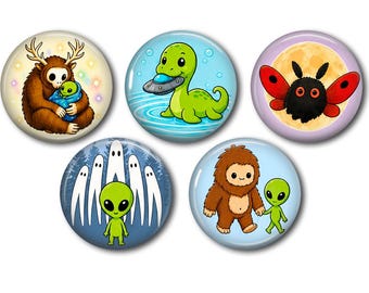 Conjunto de adorables botones de críptidos / Bigfoot, alienígena, hombre polilla, Nessie, fantasma, ovni / Regalo de criptozoología kawaii