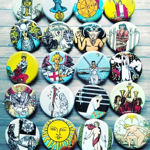 Rider Waite Tarot Knoppen, 20-1.25 "Tarot kaart pinnen, Partij gunst, knop, speld, badge, Magneet