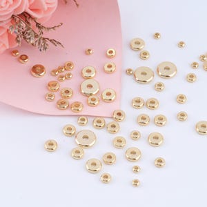 100 pcs 14K Gold Filled Round Flat Spacer Beads Gold Heishi Beads Disc Beads for DIY Bracelets Necklaces Jewelry Accessories Making