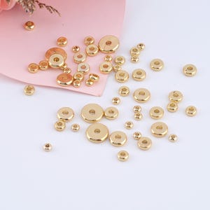 100 pcs 18K Gold Filled Round Flat Spacer Beads Gold Heishi Beads Disc Beads for DIY Bracelets Necklaces Jewelry Accessories Making