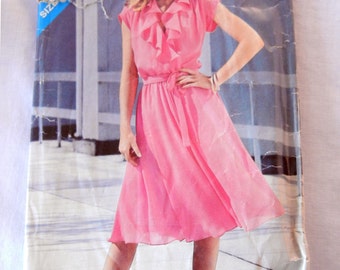 Vintage Sundress Sewing Pattern: Ruffled Blouson, Misses Size 8 (Butterick 3804)