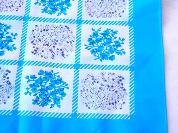 Blue Quilt Design Scarf, Sally Gee, 70s Oblong Fl… - image 2