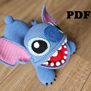 CROCHET PATTERN Blue Alien Door stopper / Amigurumi tutorial PDF file Eng
