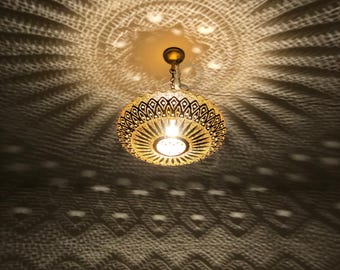 Lámpara de techo de latón marroquí, lámpara de decoración oriental hecha a mano, luces de techo marroquíes, latón antiguo vintage, lámpara colgante redonda