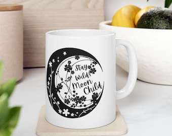 Bleib Wild Mond Kind Keramikbecher, Boho Geschenk, Kunstbecher für Kaffeeliebhaber, Astrologie Themen Trinkgeschirr, Mond-Dekor, Mond Kunst, Cottagecore