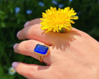 Anello quadrato in zaffiro blu in oro, anello audace, dimensioni della pietra: 10 mm*14 mm, gioielli minimalisti di lusso, regalo unico per lei e per lui, anello unisex