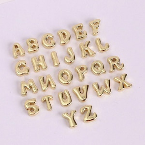 2 cuentas de letras de oro de 18 quilates, chapadas en oro, deslizables con letras del alfabeto de globo, cuentas con iniciales de globo, cuentas para joyería DIY