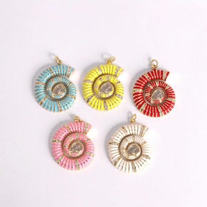 2pcs Colorful Conch Sea Shell Pendant,18K Gold Filled Beach Sea Snail Conch Shell Charm For Necklace Bracelet Component,Jewelry Findings