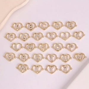 Conector de letras iniciais A-Z em formato de coração, 2 peças, conector de alfabeto com zircônia vazada em formato de coração de ouro 18K, para colar, pulseira, acessórios de joias