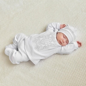 Velour Baby Outfit – Soft and Natural Fabric for Baptism or Special Occasions