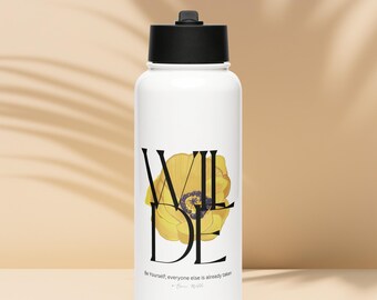 Wilde stainless steel water bottle with a straw lid