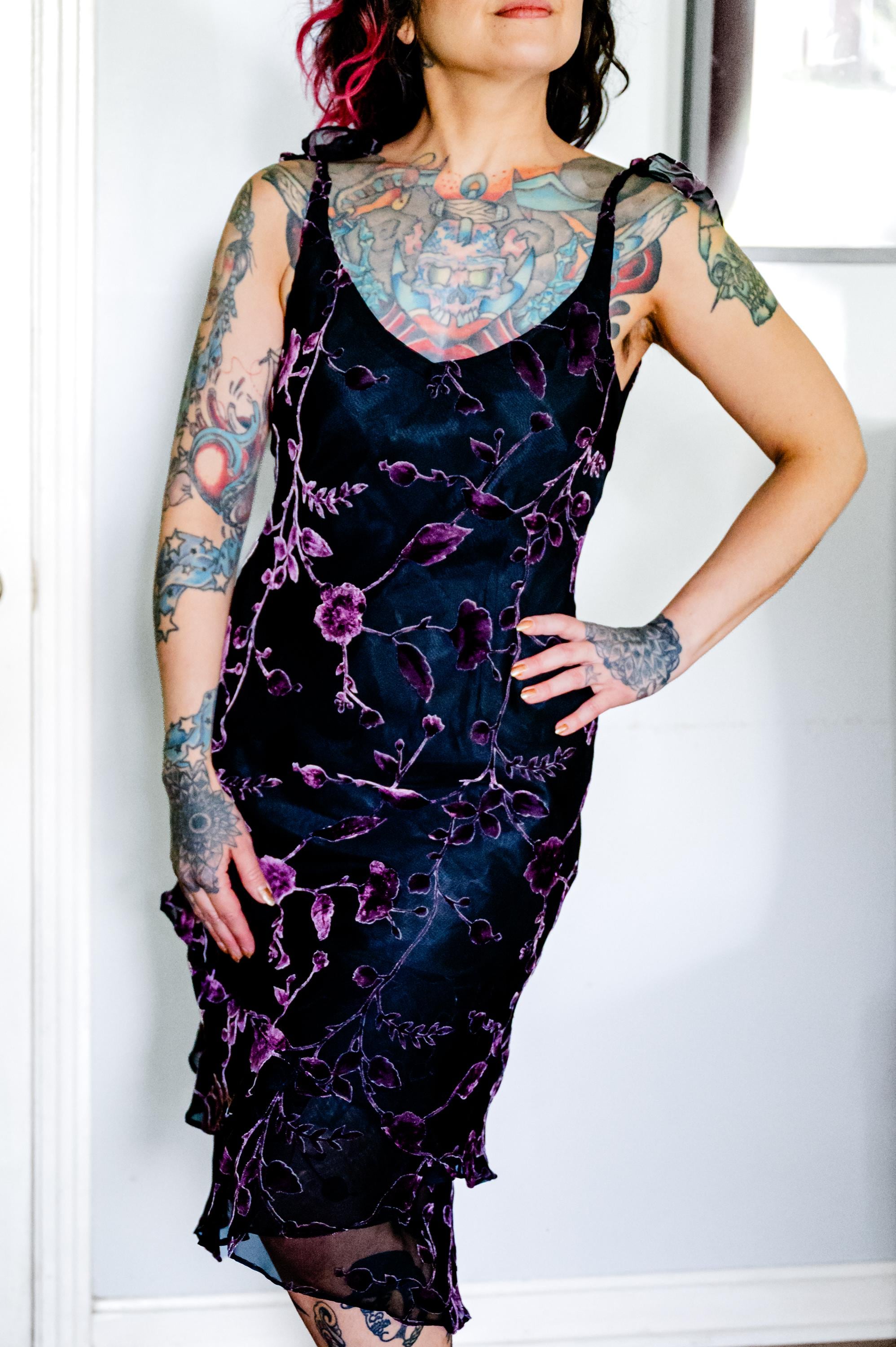 club monaco black lace dress cocktail dress, size 4 (50% off in cart) – Belle Boutique Consignment Dry clean.This garment is Chic & elegant-collection Plus Size Ameri Bodycon Waist Size:48″