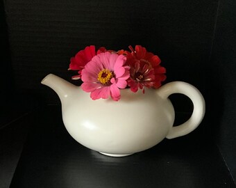 Vintage 1940’s Franciscan El Patio Teapot