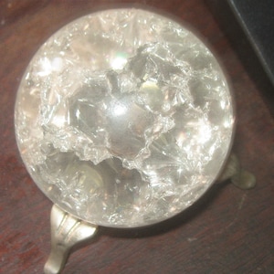 50MM Crackle Glass Crystal Magic Prism Ball Sphere Paperweight With Metal Stand