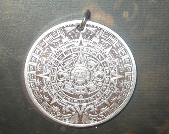 NEW 40mm 2012 Silver Tone Aztec MAYAN Calendar Sun Coin Pendant "The End Is Near"