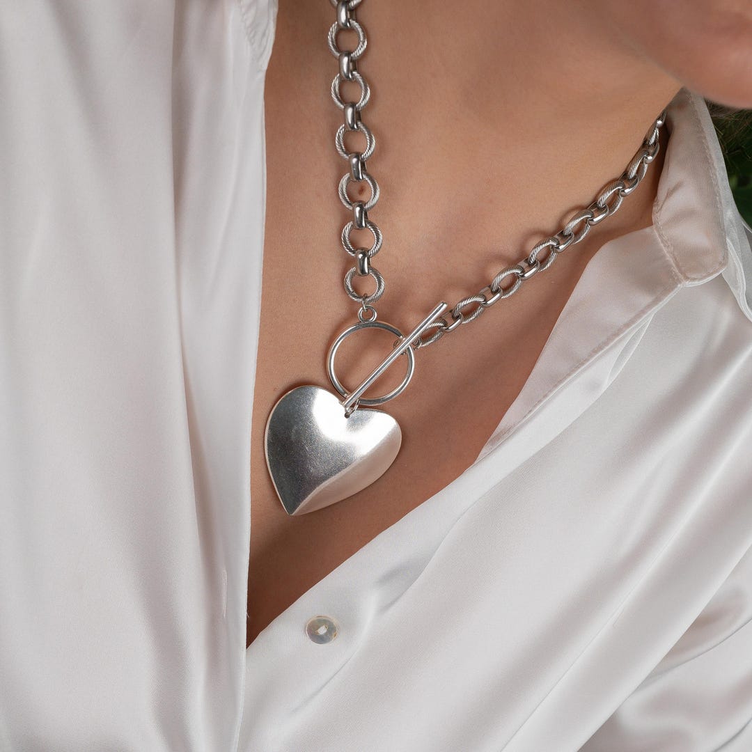 Large Heart Chain Necklace main image 1