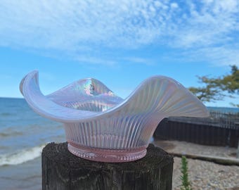 フェントングラス ピンク オパールセント フリル付きオープン